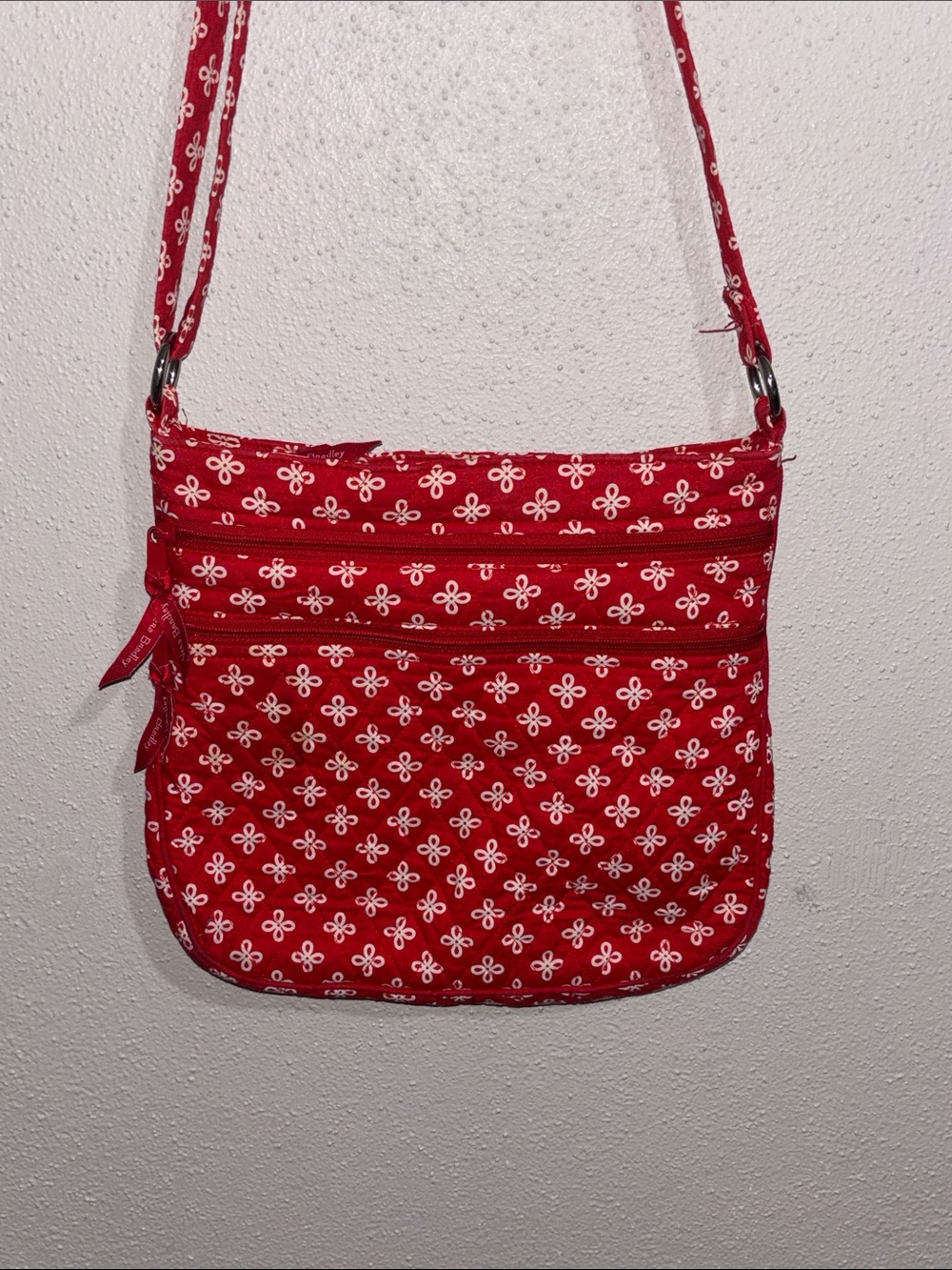 Vera Bradley Triple Zip Hipster in Cardinal White Mini Concerto